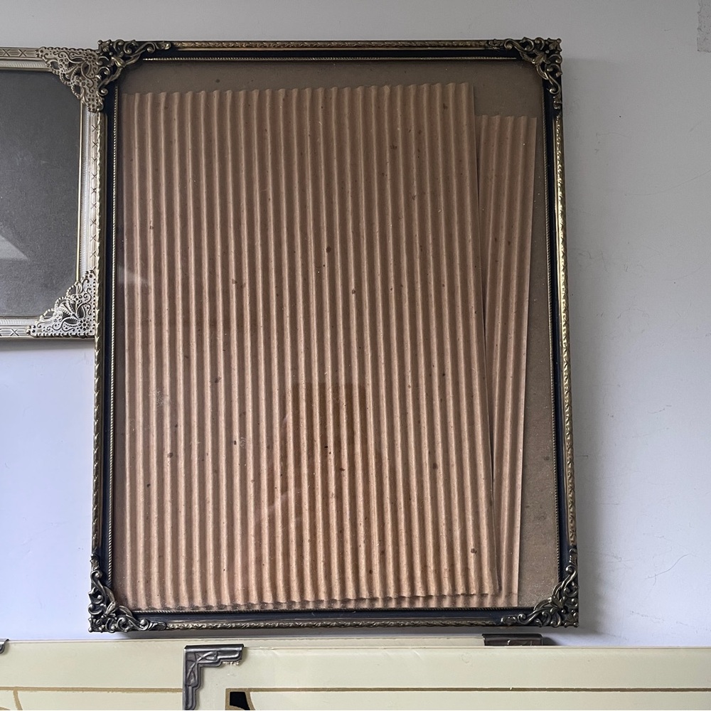 Vintage Picture Frames Lot of 5, Mixed Sizes, Table Top, with Glass - Picture 4 of 11